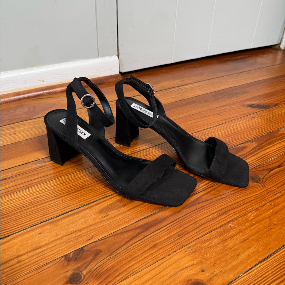 ⭐️3/$25⭐️ Steve Madden Gabi Faux Suede Strappy Heel Sandal